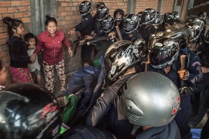 ***BESTPIX*** Forced Eviction Turns Violent In Phnom Penh